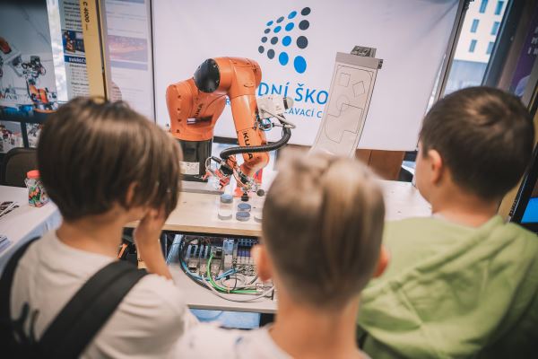 PREZENTACE STŘEDNÍCH ŠKOL A ZAMĚSTNAVATELŮ 2025