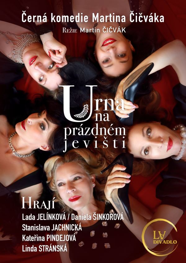 URNA NA PRÁZDNÉM JEVIŠTI